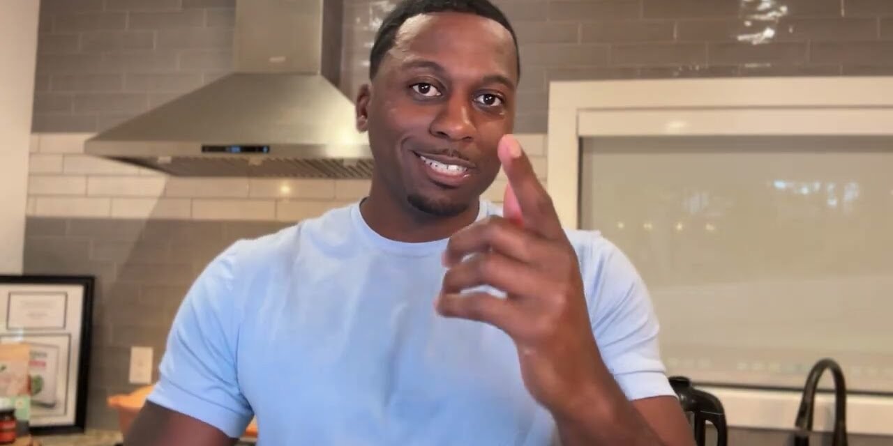 DETOXING Your Body vs CLEANSING Your Body: Which One Is Best?