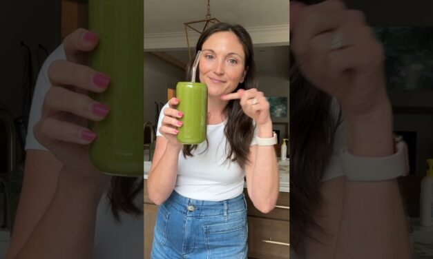Green Detox Smoothie | Eating Bird Food #detoxsmoothie #smoothie