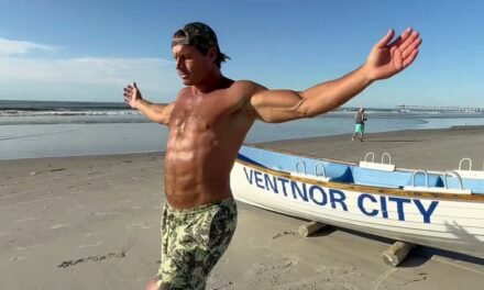 MIND BODY ENERGY MOVEMENTS (FLOW 2 WITH TAPPING 3 MIN)